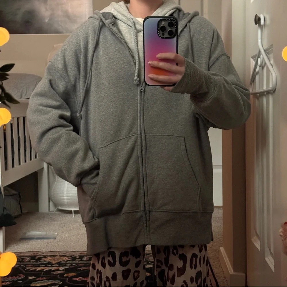 Wild Fable Oversized Soft Grey Zip-Up Hoodie - Picture 1 of 4